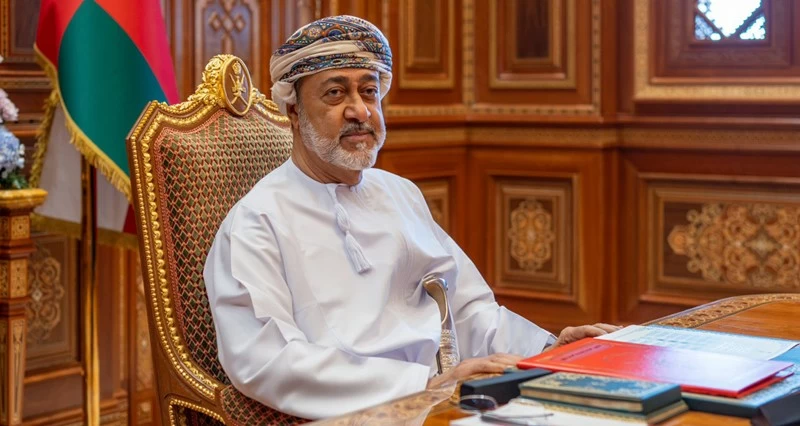 جلالة السلطان يلتقي رئيس وأعضاء مكتب مجلس الشورى ويؤكد على الدور المأمول لتوعية المجتمع بالتحديات