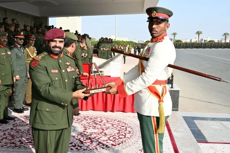 الجيش السلطاني العماني وصيفا في مسابقة عصا قياس الخطوات العسكرية بالبحرين