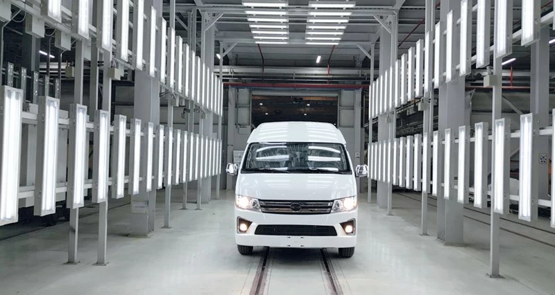 كروة تصنع حافلة جديدة للنقل الجماعي