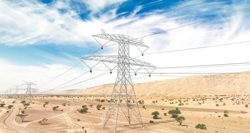 تنفيذ 35 مشروعا لتوسعة وتطوير شبكة نقل الكهرباء بتكلفة 250.2 مليون ريال عماني