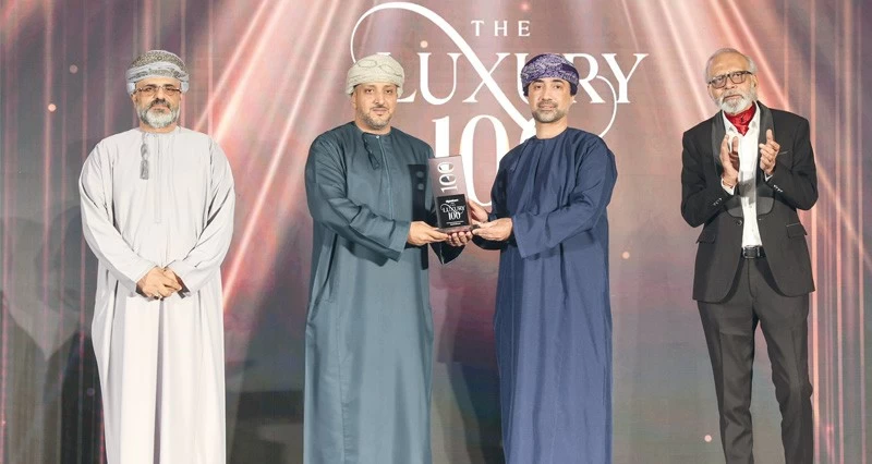 بنك مسقط يتوج بجائزة الأفضل فـي تقديم الخدمات المصرفية المميزة للزبائن