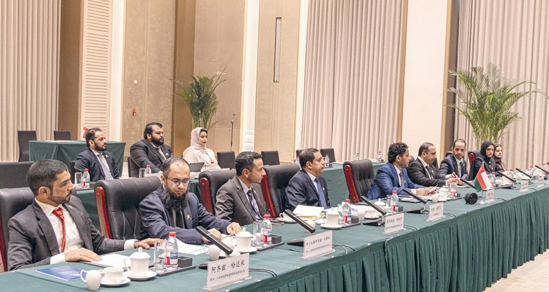 سلطنة عمان والصين تؤكدان توسيع آفاق التعاون فـي المجالات الاقتصادية والتجارية والاستثمارية والصناعية
