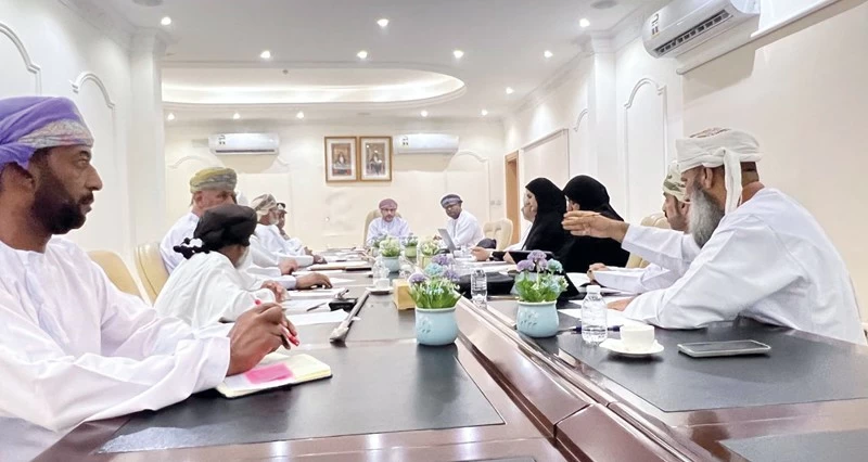 مناقشة &laquo;خدمات الصيادين&raquo; فـي السيب