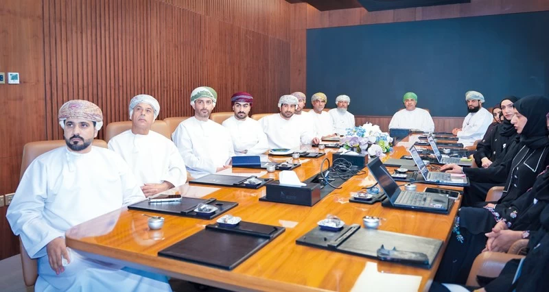 رجال أعمال وأكاديميون من محافظة الداخلية يتعرفون على الفرص الاستثمارية فـي &laquo;استثمر فـي عمان&raquo;