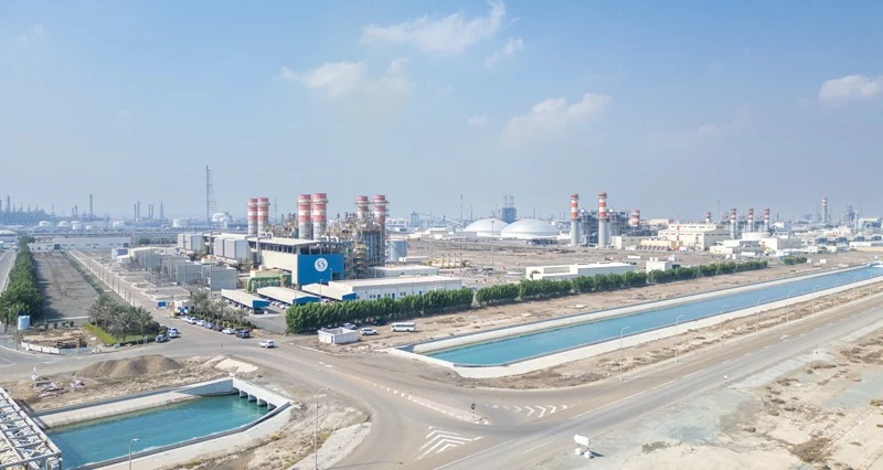 القطاعات غير النفطية ترفع مساهمتها فـي الناتج المحلي الإجمالي إلى 73.3% حتى نهاية الربع الثالث من 2025م