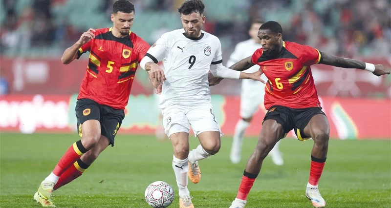 أمم أفريقيا: التعادل السلبي يخيم على مواجهة مصر وأنجولا .. وجنوب أفريقيا تهزم زيمبابوي