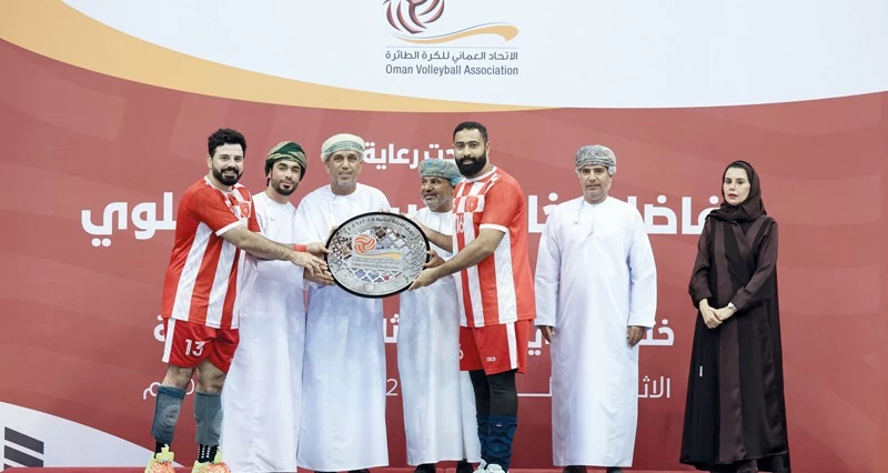 تتويج نادي الحمراء بطلا وضنك وصيفا والاتحاد ثالثا