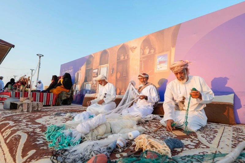 تنوع البرامج بملتقى الإبداع الأسري الثاني في مصيرة