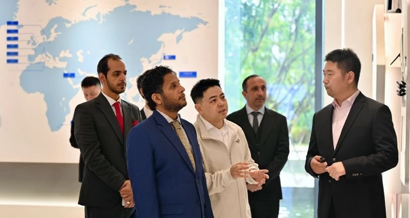 سلطنة عمان تعزز شراكتها مع &laquo;تسينغشان&raquo; الصينية لتوطين صناعات &laquo;الصلب الأخضر&raquo;