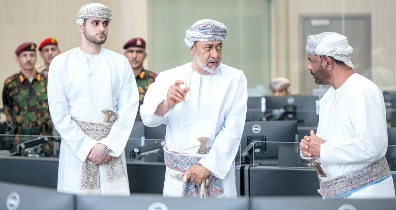 جلالة السلطان يطلع على آليات الاستجابة للحوادث السيبرانية ويوجه بمواكبة المستجدات فـي المجال التقني