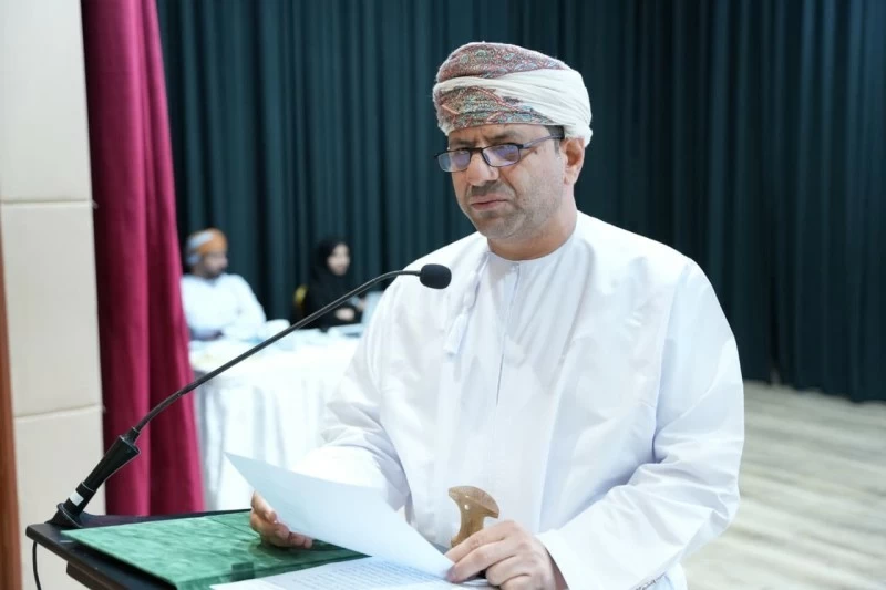 تخريج 900 خريج وخريجة في برامج تدريبية متخصصة بمديرية مسقط