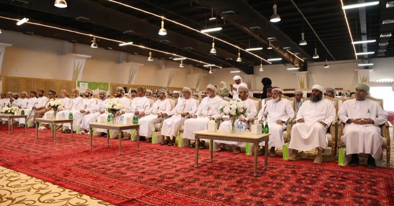 مناقشة تطوير منظومة العمل التطوعي في ملتقى البريمي