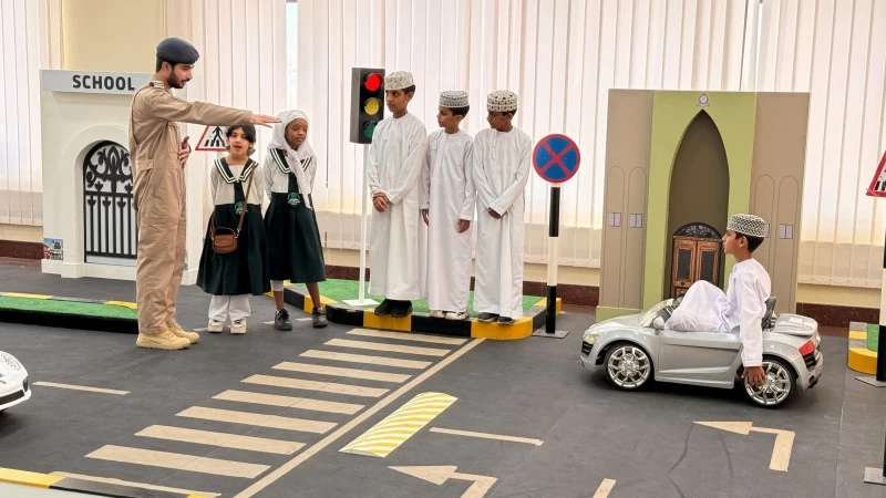شرطة عمان السلطانية.. نحو تحوّل رقمي شامل لتعزيز السلامة المرورية