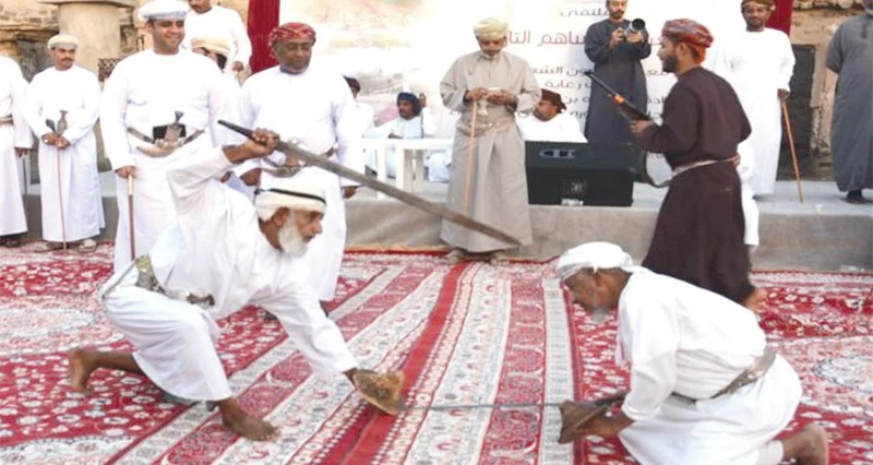 &laquo;شعراء لا ينساهم التاريخ&raquo;.. يضيء أبرز شعراء فنون الشعر الشعبي العماني المغناة