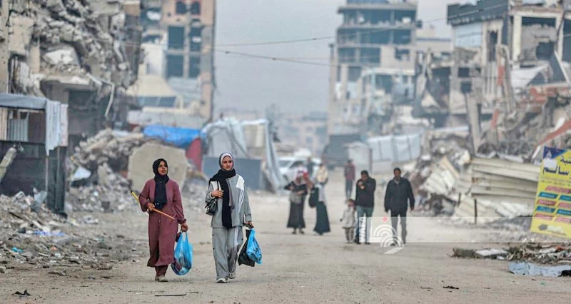 الاحتلال يقدم على تصعيد جوي ومدفعي واسع فـي غزة .. واستمرار نسف المنازل