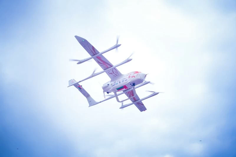 لأول مرة في الشرق الأوسط .. سلطنة عُمان تدشن طائرة 'سهم' المُجمّعة محلياً بقدرات شحن استراتيجية تصل إلى 250 كيلوجراماً ومسافة 300 كيلومتر.