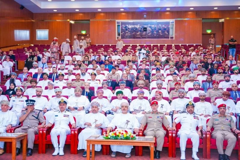 لأول مرة في الشرق الأوسط .. سلطنة عُمان تدشن طائرة 'سهم' المُجمّعة محلياً بقدرات شحن استراتيجية تصل إلى 250 كيلوجراماً ومسافة 300 كيلومتر.