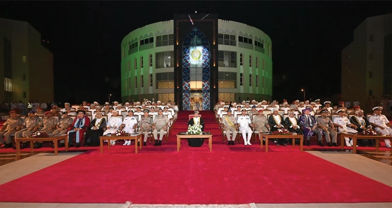 وزارة الدفاع وقوات السلطان المسلحة.. قوات حديثة مجهزة تنظيما وتسليحا