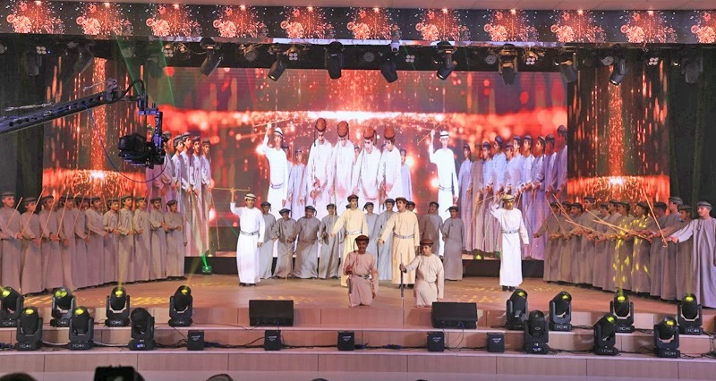 &laquo;وانعمي بالرخاء&raquo; و&laquo;مرافىء المجد&raquo; أفراح غنائية وطنية فـي البريمي والظاهرة