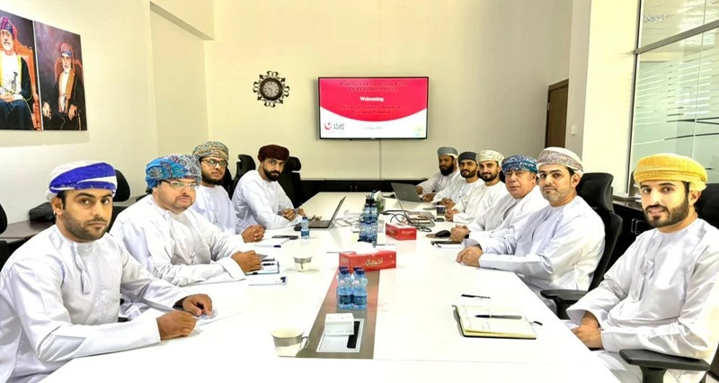 زيارة ميدانية لتعزيز مواءمة المواصفات القياسية العُمانية في قطاع توزيع الكهرباء