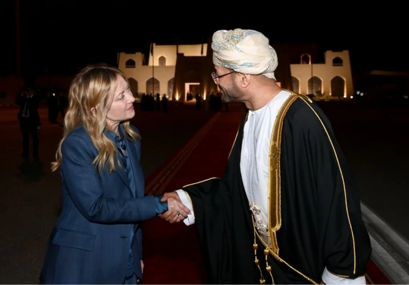 رئيسة وزراء إيطاليا تغادر البلاد