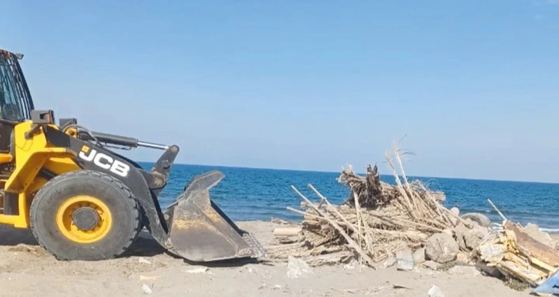 حملات مكثفة للنظافة فـي المصنعة