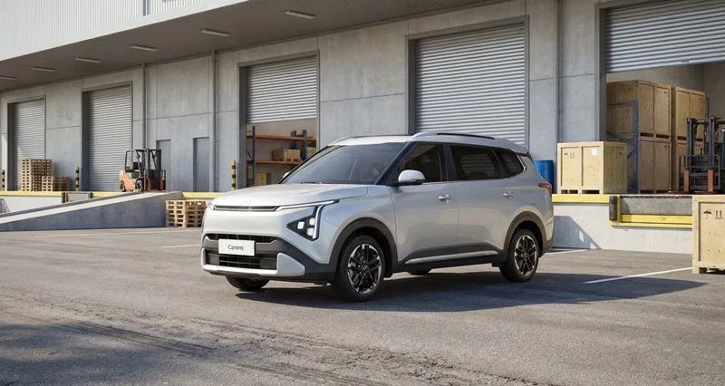 &laquo;كيا كارينز&raquo; تجمع بين العملية والرحابة والكفاءة