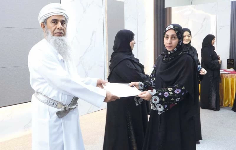 &laquo;تعليمية الظاهرة&raquo; تحتفل باليوم العربي لمحو الأمية