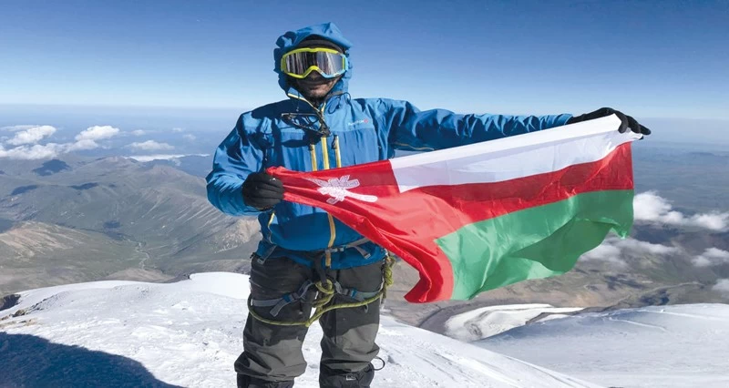 سليمان الناعبي .. من شغف الطبيعة وحب الاستكشاف إلى القمم العالمية