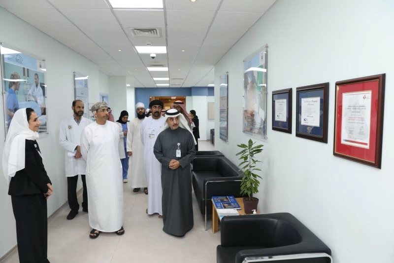 مستشار التعليم العالي العُماني يزور جامعة الخليج العربي ويبحث آفاق التعاون الأكاديمي