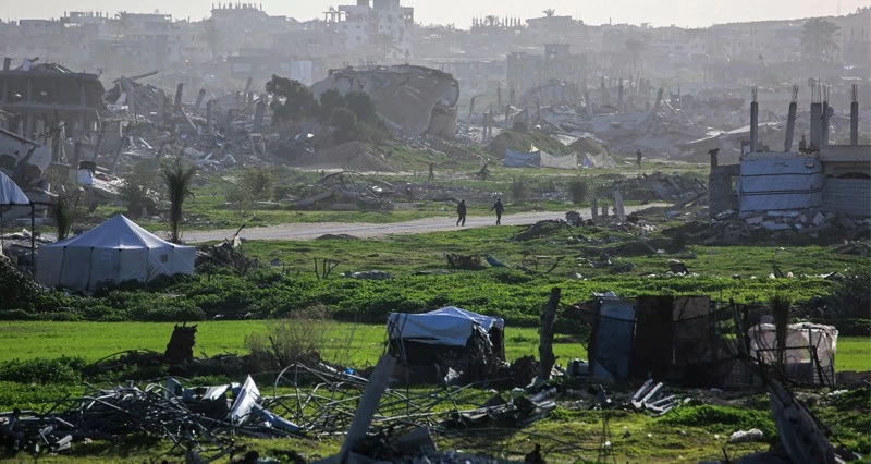 الاحتلال يشن عملية واسعة بحي التفاح تزامنا مع الخروقات المستمرة بغزة.. واقتحامات بالقدس