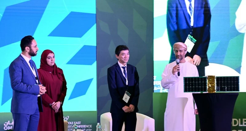 إطلاق برنامج لتطوير وتجميع قمر صناعي فـي مجال تكنولوجيا الفضاء