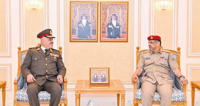 استعراض المجالات العسكرية بين سلطنة عمان ومصر