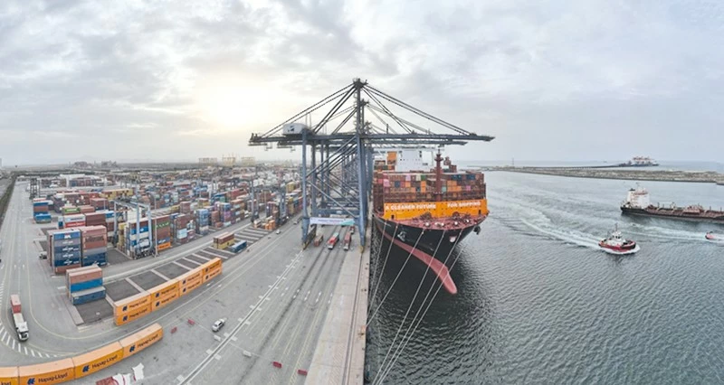 سلطنة عمان تبذل جهودا ملحوظة لتعزيز كفاءة تجارتها الدولية فـي مجال اللوجستيات