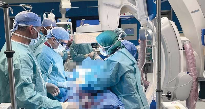 إطلاق برنامج متخصص لنقل الحالات الحرجة بتقنية الأكسجة الغشائية خارج الجسم