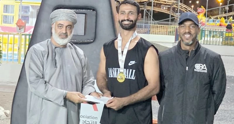 اتحاد السلة يتوج الفائزين فـي منافسات بطولتي مهرجان صحار وثلاثيات المراكز