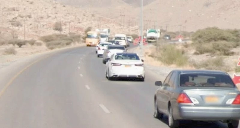 مطالب أهلية بازدواجية طريق الحمراء ـ بهلاء