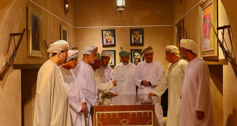 تواصل العمل فـي ترميم عدد من القلاع والأبراج بجنوب الباطنة