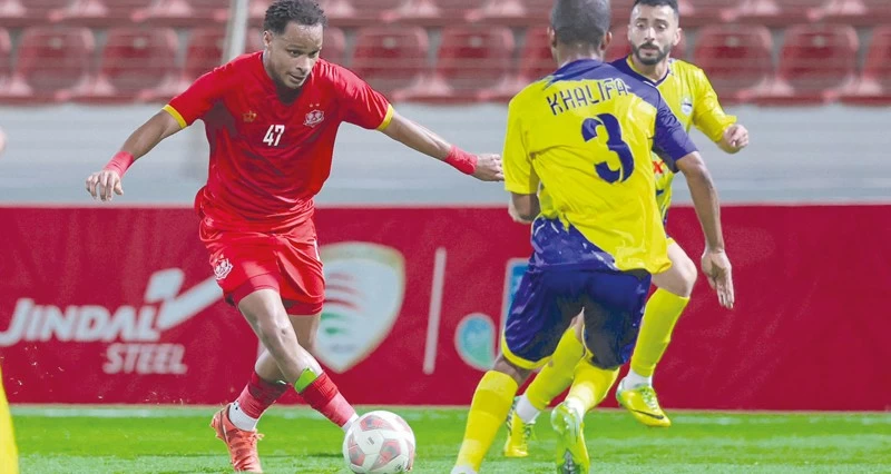 السيب متصدرا بأمان.. والنهضة فـي خبر كان.. وصحار والنصر يبهران