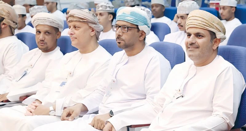 اليوم .. أكثر من 100 طالب وطالبة يبدؤون دراستهم بتقنية صور