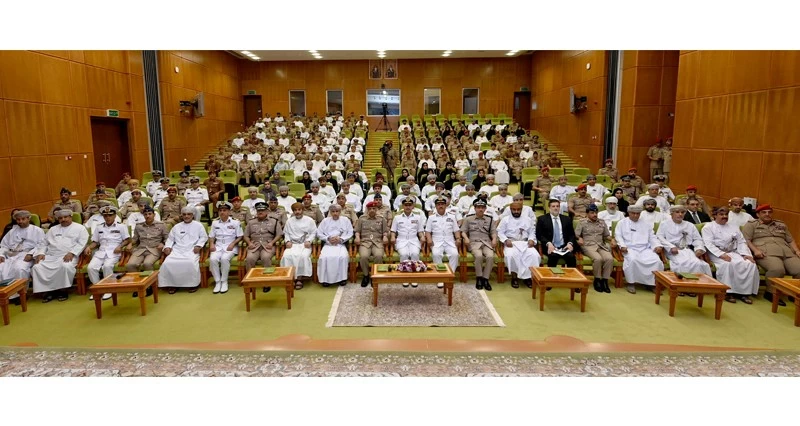 ندوة &laquo;القضايا الاستراتيجية&raquo; تناقش تعزيز دور الشباب فـي صنع القرار الوطني