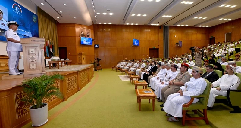 ندوة &laquo;القضايا الاستراتيجية&raquo; تناقش تعزيز دور الشباب فـي صنع القرار الوطني