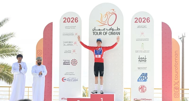 السويسري ماورو شميد يفوز بالمرحلة الثالثة لـطواف عمان