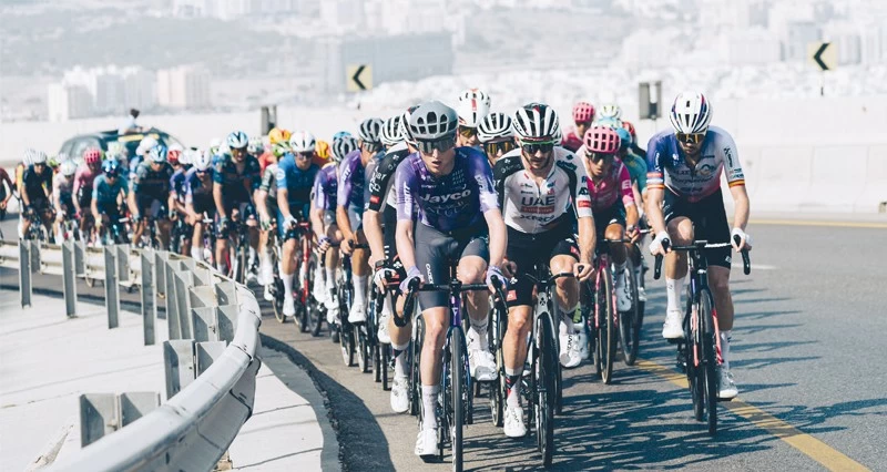 السويسري ماورو شميد يفوز بالمرحلة الثالثة لـطواف عمان