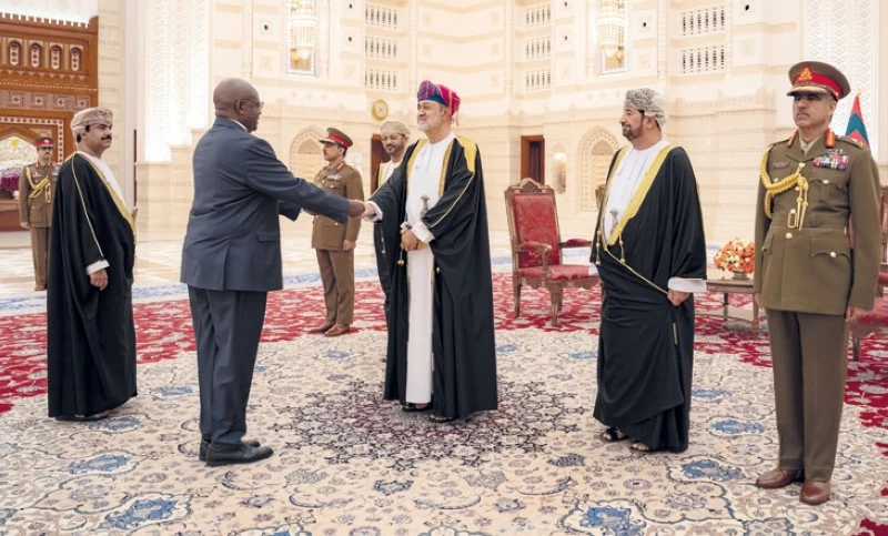 جلالة السلطان يتقبل أوراق اعتماد عدد من سفراء الدول الصديقة