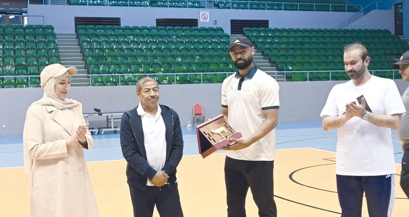 سفارة دولة قطر تحتفي باليوم الرياضي بفعاليات متنوعة بمجمع السلطان قابوس الرياضي ببوشر