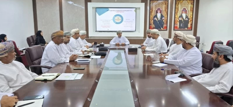 لجنة تنظيم الأراضي الزراعية بالظاهرة تستعرض فرص الاستثمار الغذائي