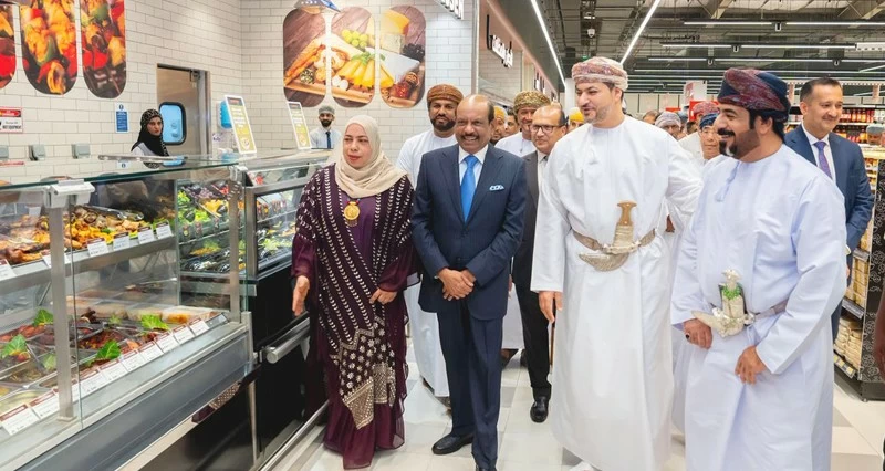 الاحتفال بافتتاح لولو هايبر ماركت فـي القرم