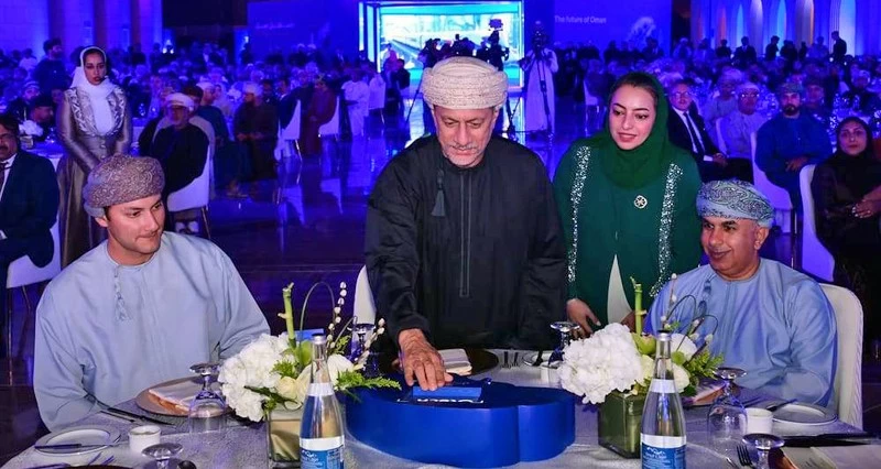 عُمانتل تدشّن 'أوتك' مزوّد تقنيات المستقبل وممكّن التحول الرقمي.. وتوقّع شراكات استراتيجية