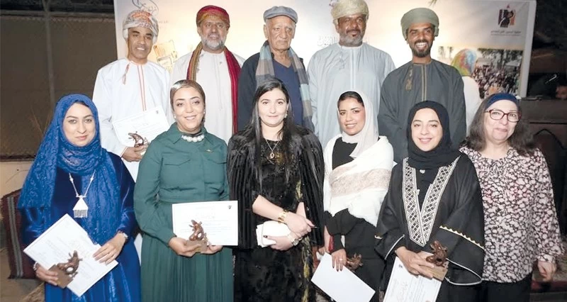 تجارب فنية عمانية تحط رحالها فـي مملكة البحرين